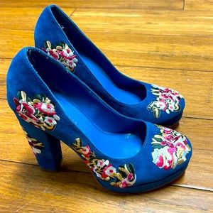 Blue Embroidered Pumps